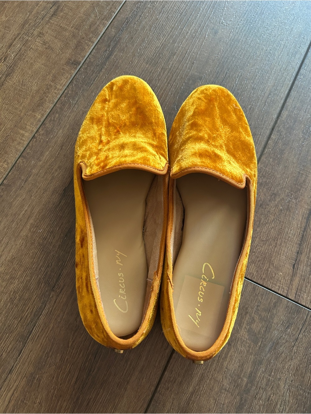 Circus NY Mustard Yellow Velvet Loafer Ballet Flats - Size 7.5M